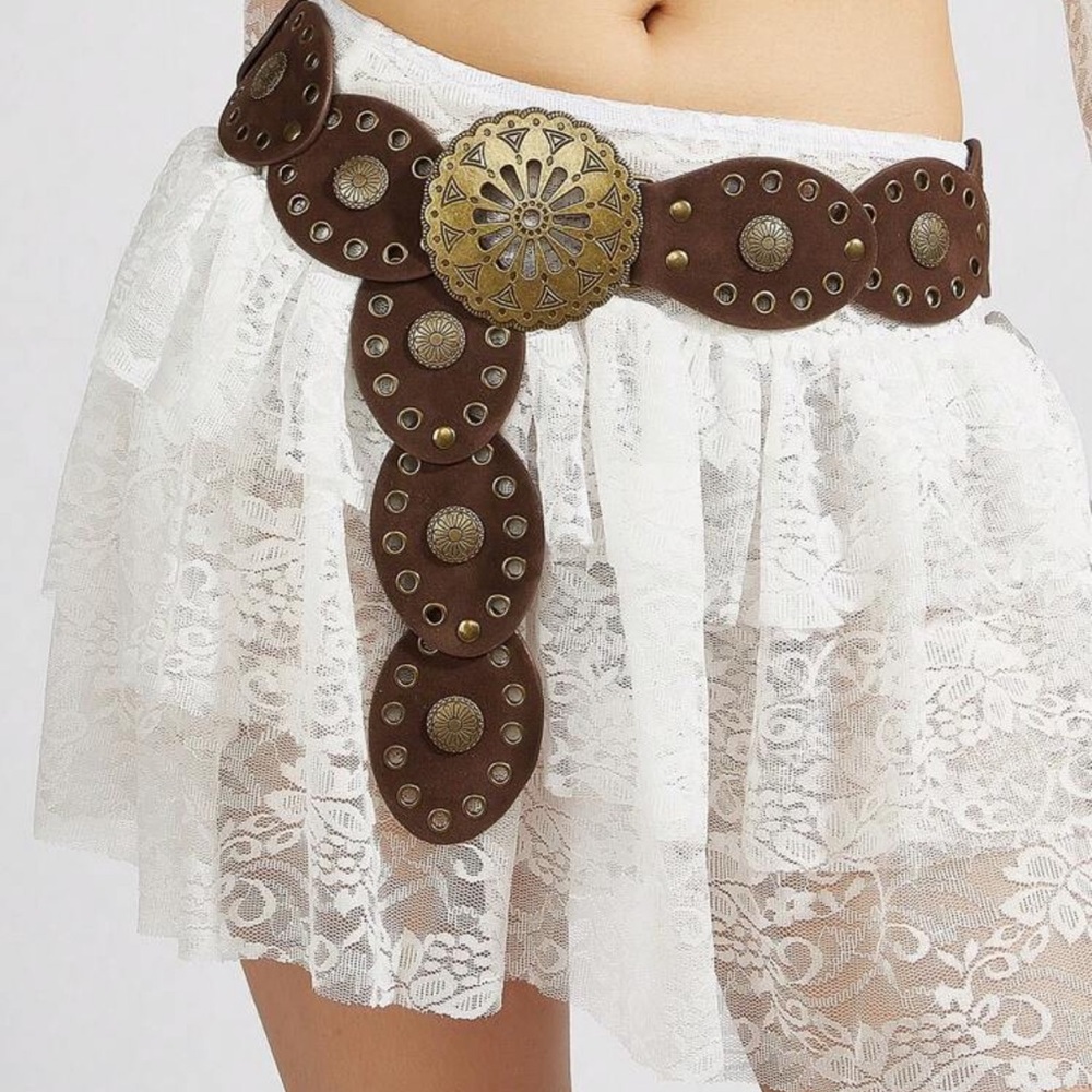 Chic Brown Belt with Gold Detailing